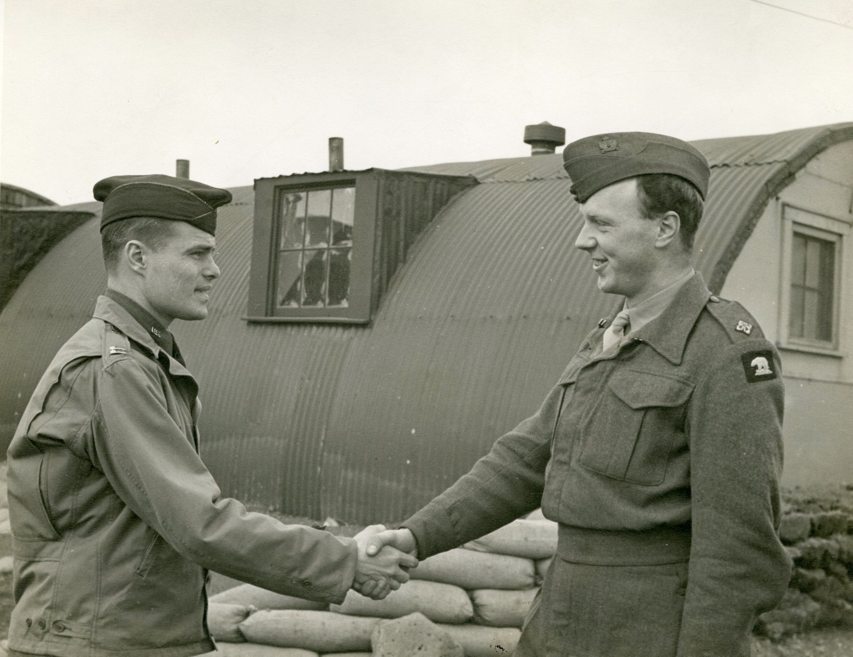 Ralph handshake with another soldier